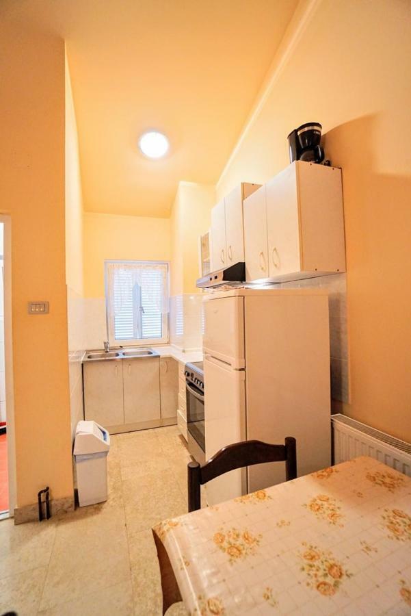 Apartments Branka Zambratija  Eksteriør bilde