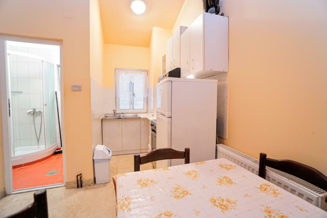 Apartments Branka Zambratija  Eksteriør bilde