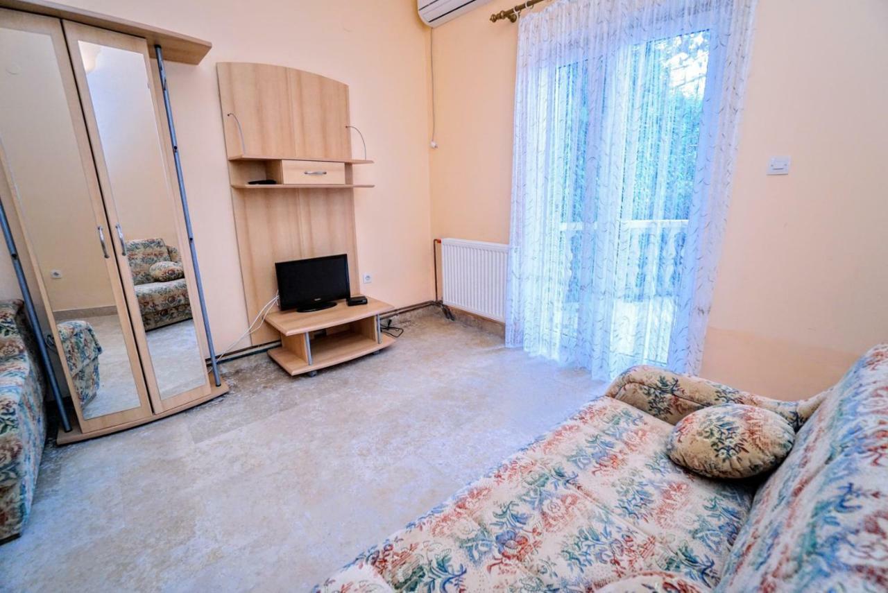 Apartments Branka Zambratija  Eksteriør bilde